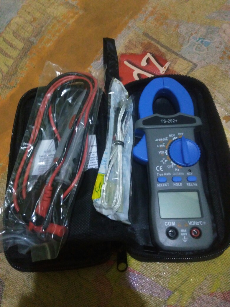 Digital Clamp Meter Ts-202 +  / Tang Amper Digital Ts 202 + ( Brand New )