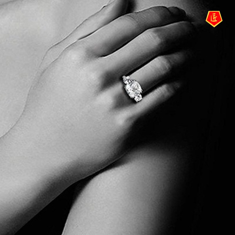 [Ready Stock]Graceful Fashionable Silver Square Diamond Ring