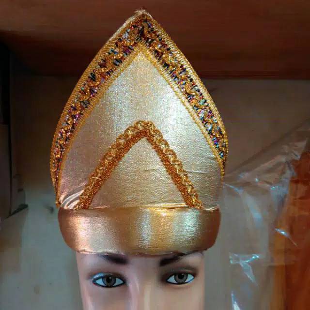 Topi Tanjak Anak / Topi Adat Melayu