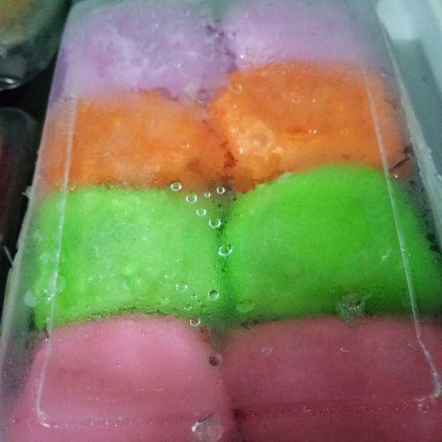 

FrozenPancake durian mini isi 8 cream