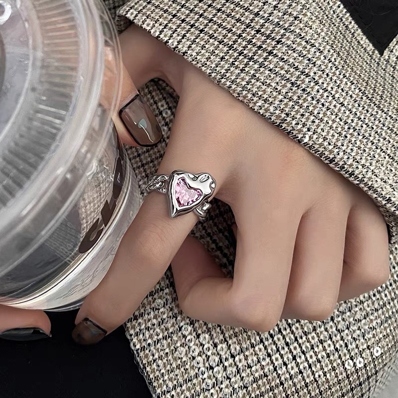 Cincin Silver Model Terbuka Dapat Disesuaikan Aksen Kristal Bentuk Hati Warna Pink Untuk Wanita