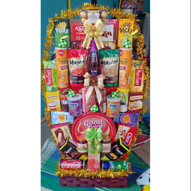 

Parcel Snacks Premium Lebaran/Imlek/Natal/Tahun Baru Rp 1.500.000