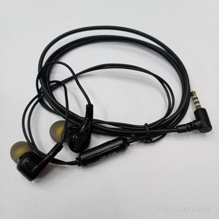 Realme QP-038 Headset Magnetic Bass Earphone Murah