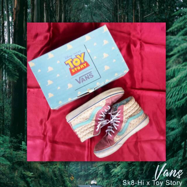 Vans Sk8-Hi Toy Story Bekas / Preloved size 40