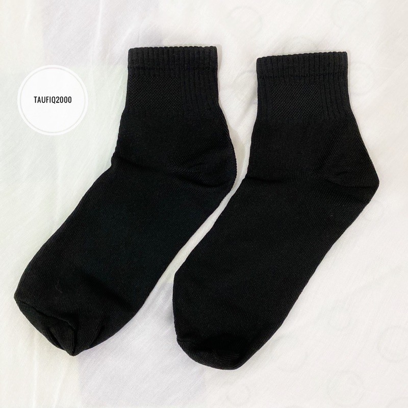 Kaos kaki pendek MK (Mata Kaki)