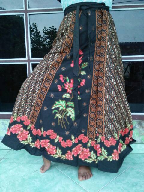 Rok Batik Klok Panjang Model Karet dan Lilit