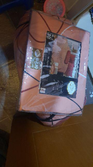 Bedcover Premium Tinggi 30 Cm Vallery Quincy Uk. King & Uk. Queen Motif Edisi Merah Dan Coklat