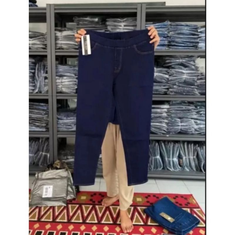 Play Jeans Legging Jeans Jumbo Jeans Pinggang Karet Jumbo Celana Jeans Bigsize