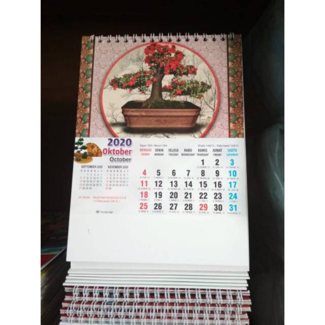 

Kalender Meja motif Bunga Taman Tahun 2020