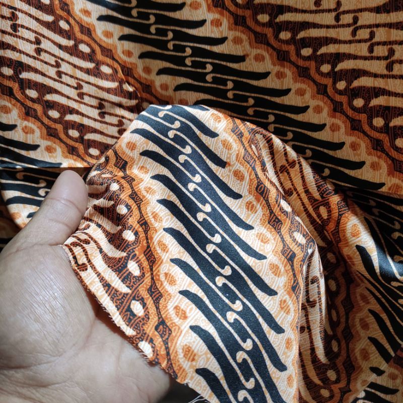 Kain Batik Semi sutra motif lareng parang