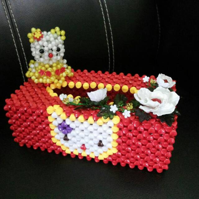 Kotak tisu hello kitty manik