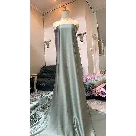 Kain Satin Saten Silk Meteran Bahan Bridesmaid Maxmara Original 100% Warna Ash Green Hijau Sage Muda