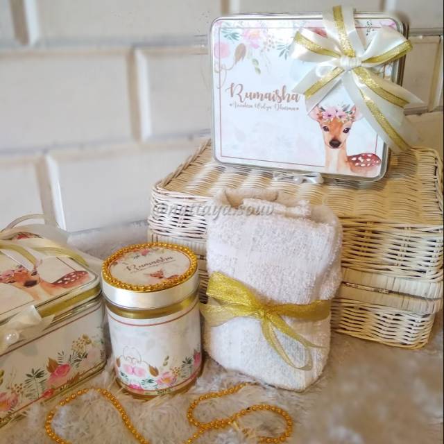 Souvenir handuk bordir + kue + box kaleng