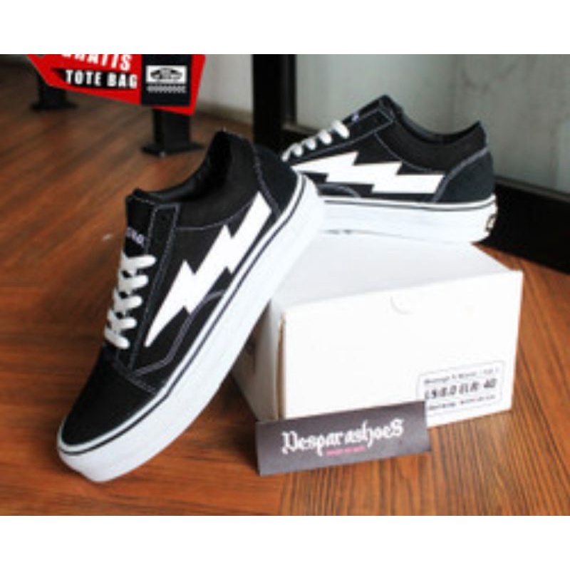 V4NS CLASSIC PETIR REVENGE STORM/SEPATU V4NS PRIA DAN WANITA MODEL TERBARU/SEPATU CASUAL MODEL BARU/SEPATU SNEAKERS TERLARIS/SEPATU FORMAL TREND/SEPATU WANITA MODEL BARU/SEPATU V4NS OLDSKOOL CLASSIC AUTHENTIC PREMIUM/EPATU SNEAKERS V4NS OKDSKOOL PETIR