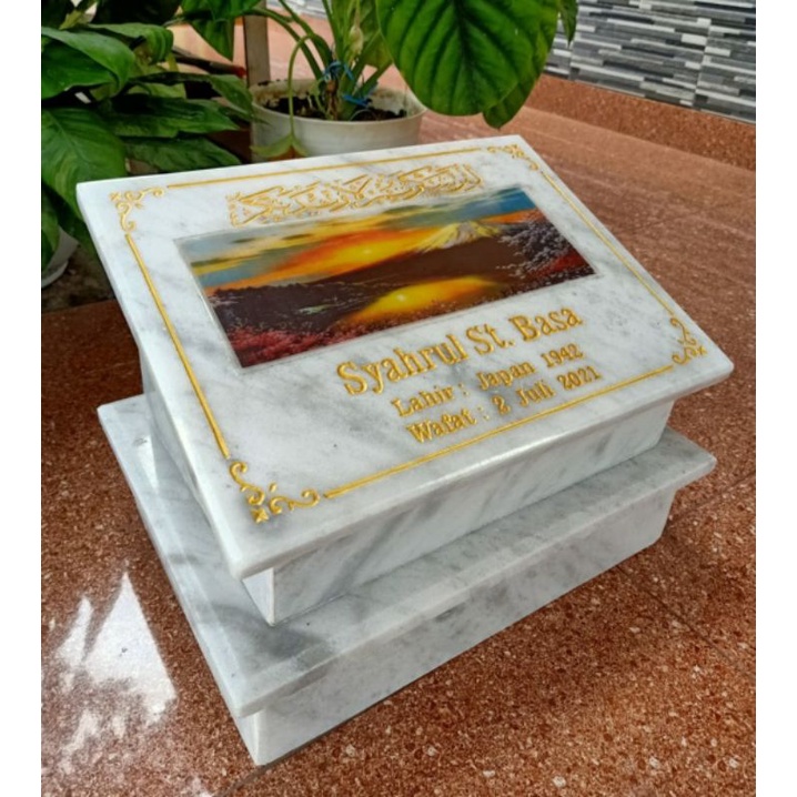 Maesan Makam Marmer Carrara