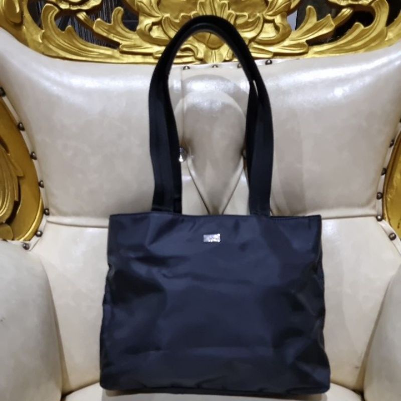 Preloved tas bekas second seken Bonia