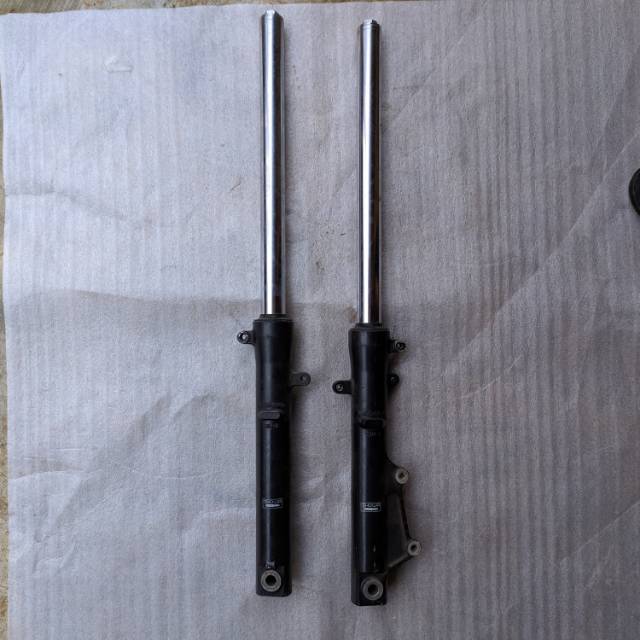 As Shock Bottom Depan Tiger Revo original