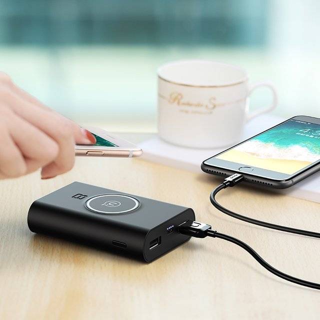 USAMS wireless charging power bank 8000 mah powerbank charger