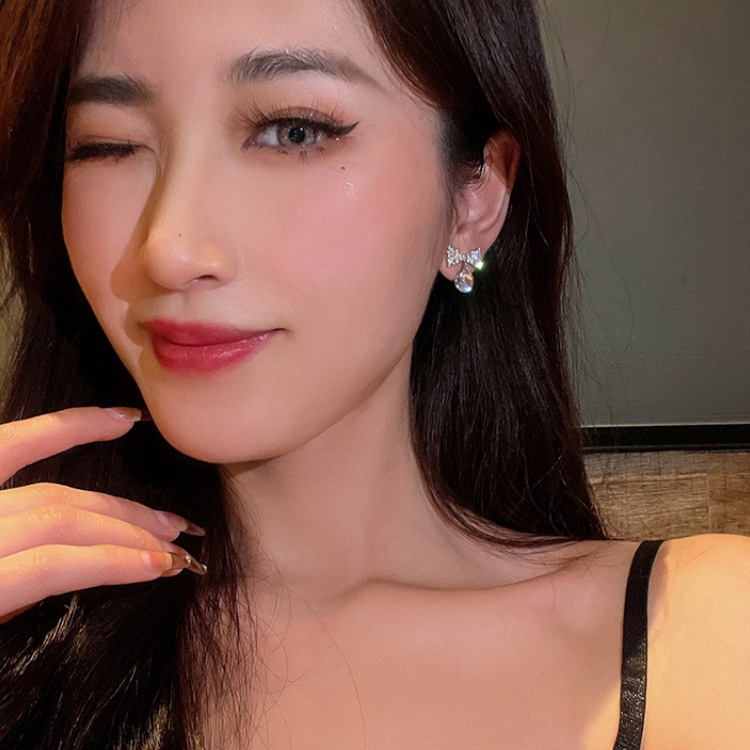 Anting Tusuk Sterling Silver 925 Desain Pita Hias Berlian Imitasi Ala Korea / Retro Untuk Wanita