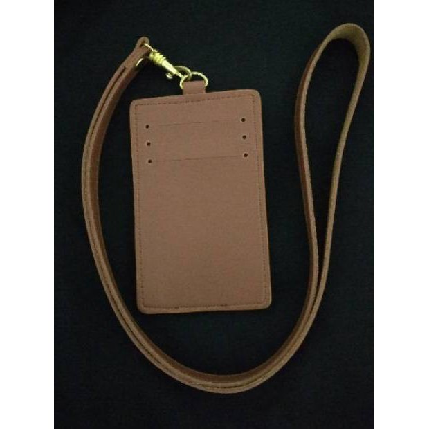 

Hb4Code Name tag id card holder tali kulit coklat muda dof kwalitas bagus(rekomended)S5G3