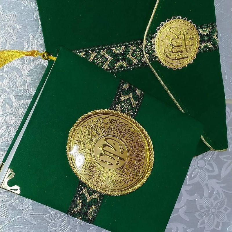 buku yasin bludru 224 / paket buku yasin dan dompet