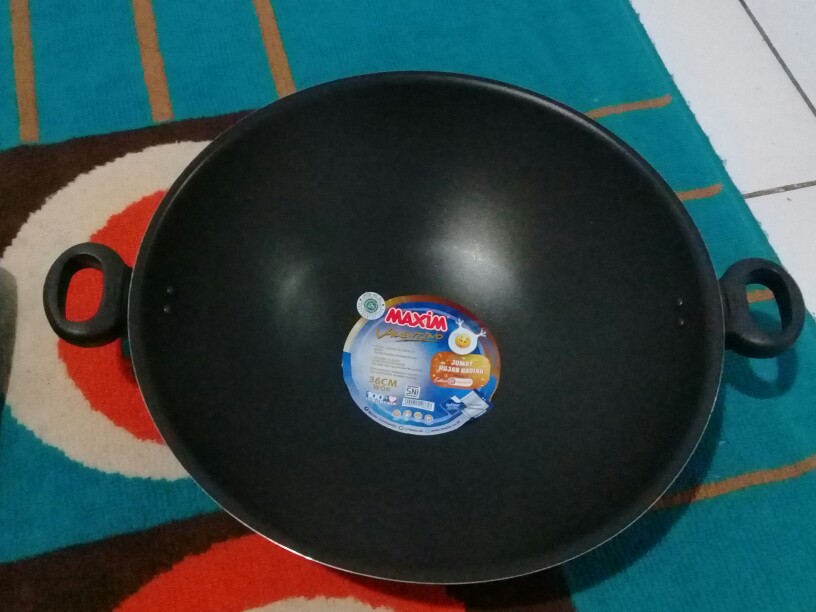 Wajan Maxim Valentino 36 Cm