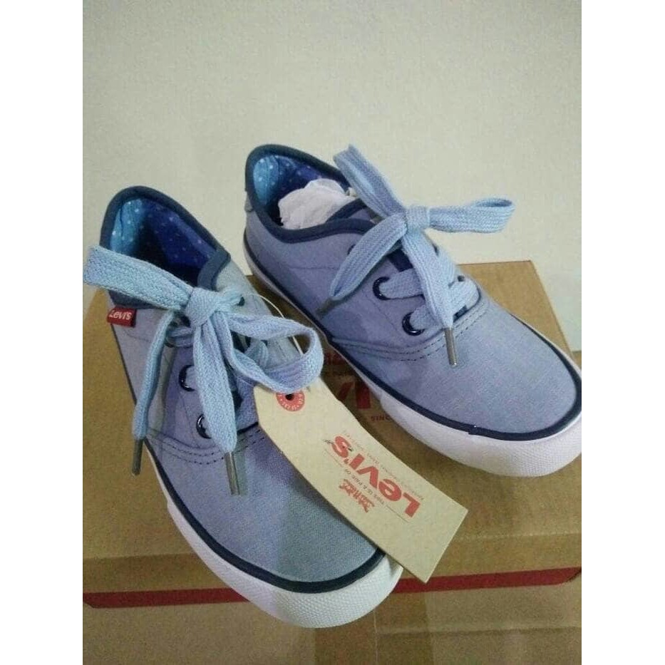 sepatu anak-anak levi's warna biru putih ORIGINAL ASLI