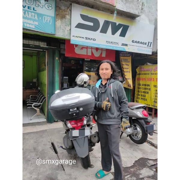 Topbox givi e45nt e45 mika putih