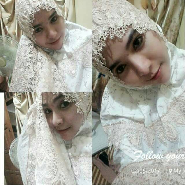 MUKENA PRADA SUTRA PARIS DENGAN TABURAN SWAROVSKI RENDA KEONG WARNA MILO