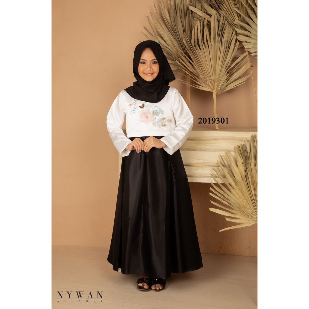 Nywan Apparel Baju muslim Gamis satin Anak perempuan 2019301 Termasuk Hijab untuk usia 1,2,3,4,5,6,7,8,9,10,11,12 tahun-2