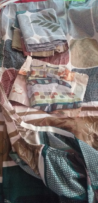 Sprei Motif Elegan  Sprei Bagus Set 2 Sarung Bantal Guling Tidur Ukuran 180x200 Sprei Karakter Cd-1