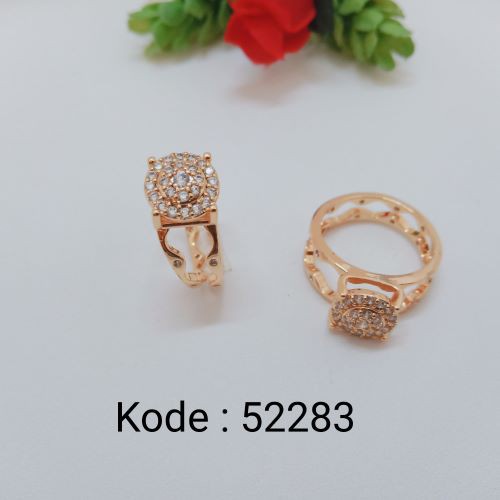 [BAYAR DITEMPAT] M52283 Cincin Xuping Lapis Emas Permata Zirconis Pusat Xuping  Jakarta
