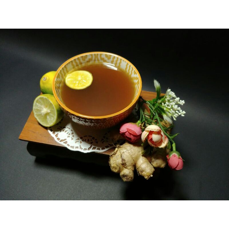 

Minuman wedang jahe jeruk nipis