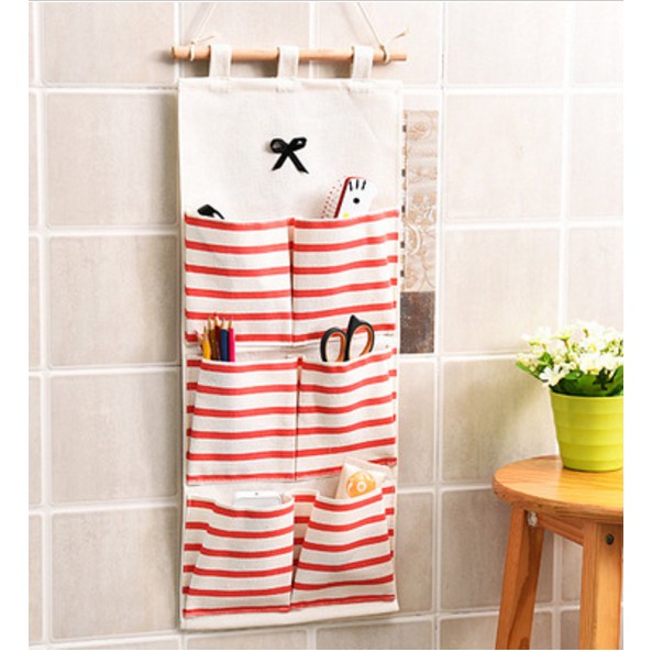 Wall Organizer Tempat Remote Kosmetik Dinding Pouch Gantung 6 Sekat Serbaguna