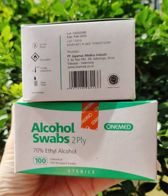 Alkohol swab Onemed 1 boks isi 100 pcs