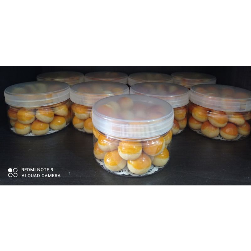 

Homebaking Premium "Nastar Original Lumer" toples tabung 300 gr