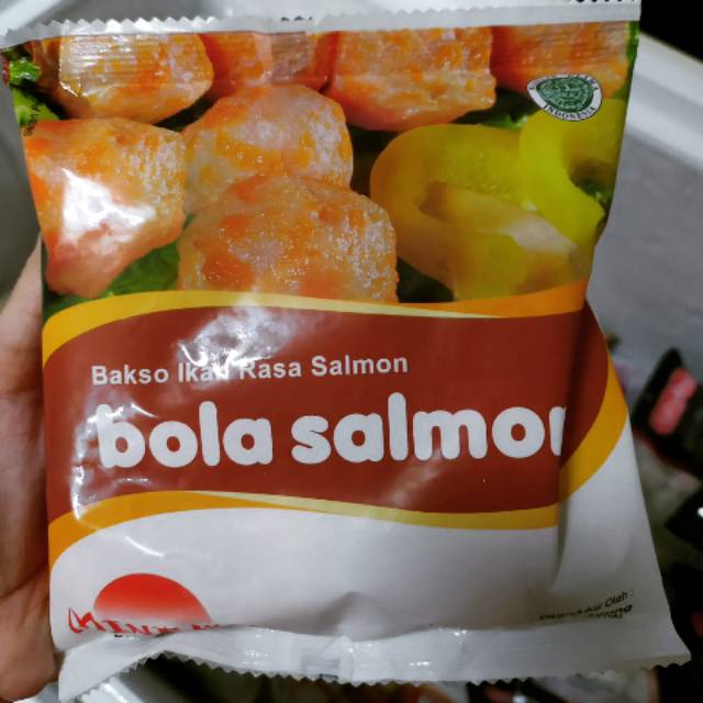 

Minaku Bola Salmon