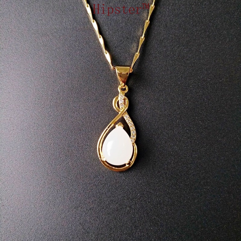 Light Luxury Diamond Colored Gemstone Pendant Korean Style Simple Graceful Clavicle Chain