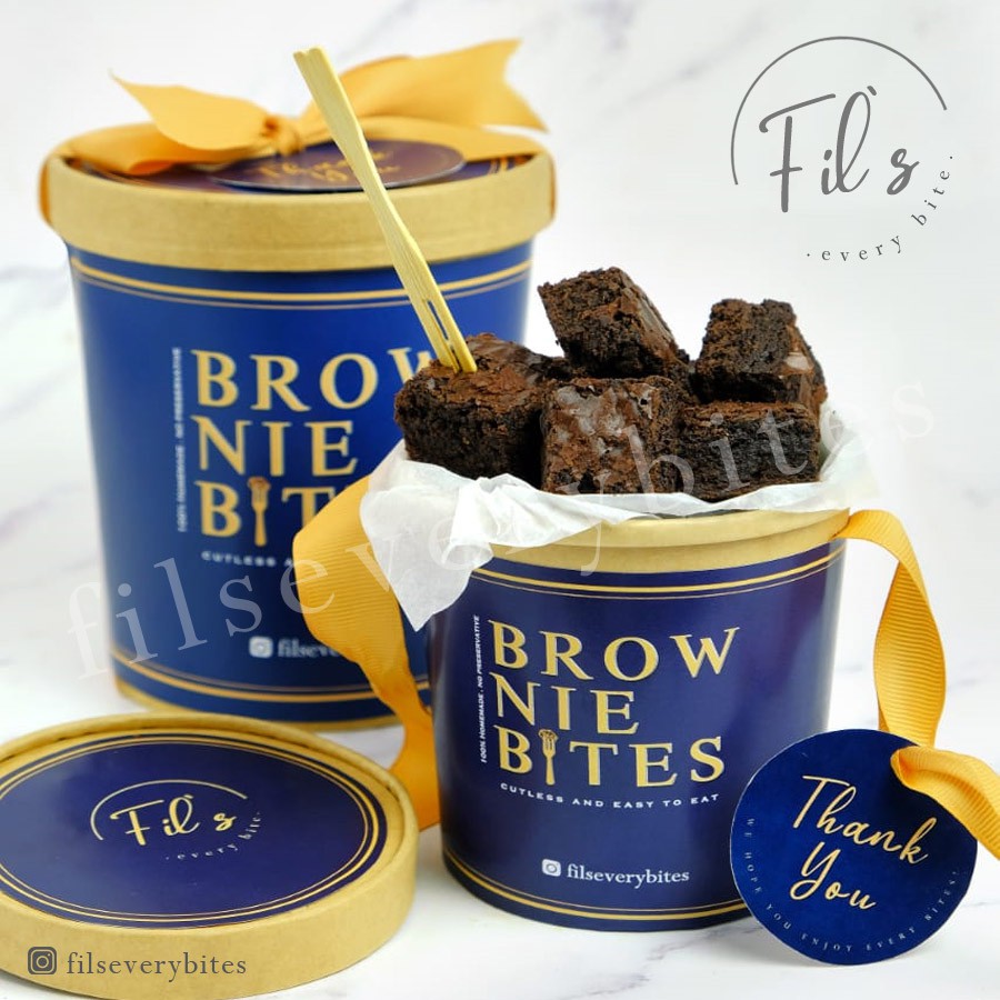 

Brownies / Brownies Panggang / Brownies Bakar / Brownies Bite / Brownies Fudgy Shiny Chewy - Besar