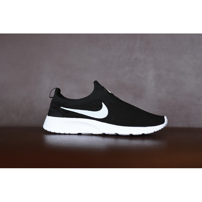 Sepatu Sport Santai Nike Kaishi Run Slip On Slop Tanpa Tali - Hitam