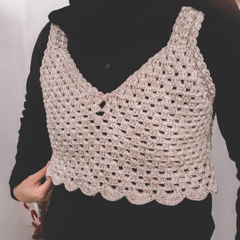 HANDMADE KNITTED VEST 1