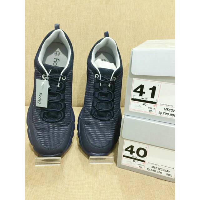 Sepatu sneakers pria dewasa merk Fladeo brand Matahari