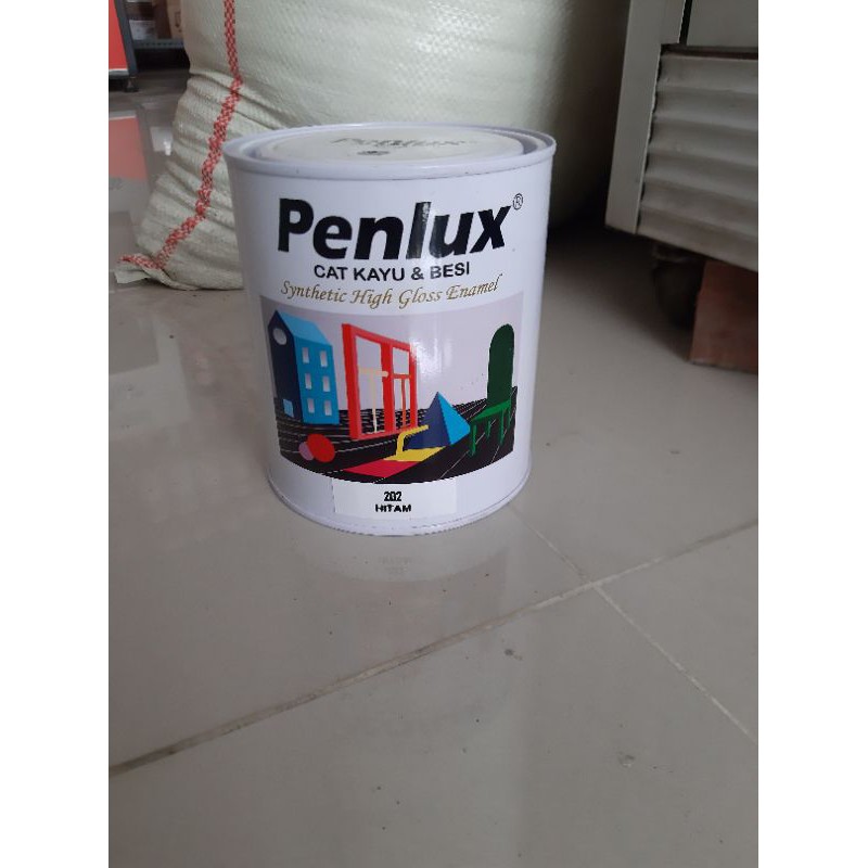 Cat kayu dan besi Penlux 1 kg