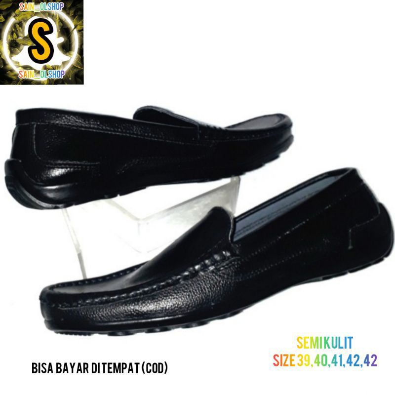 Sepatu Slip On Pria  casual kulit