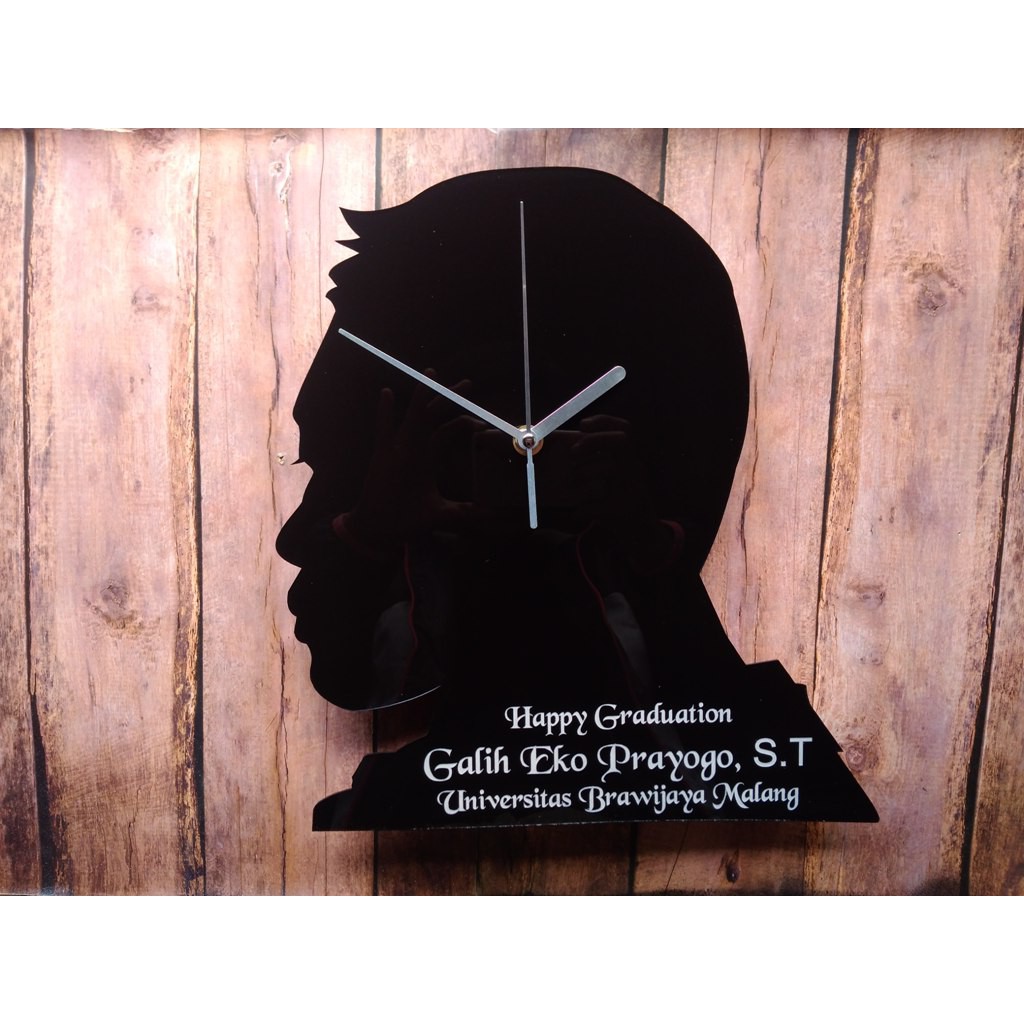 Kado Wisuda Siluet Keren 2019