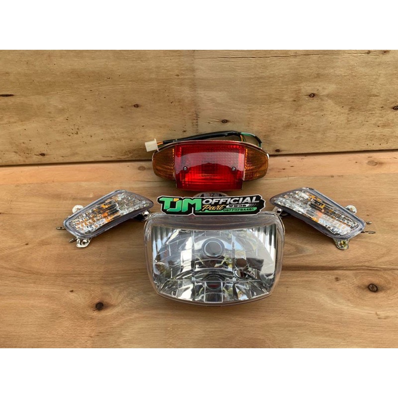Paket Lampu DepanAstrea Legenda set Sein Legenda 2002 dan stoplamp astrea grand Reflektor legenda