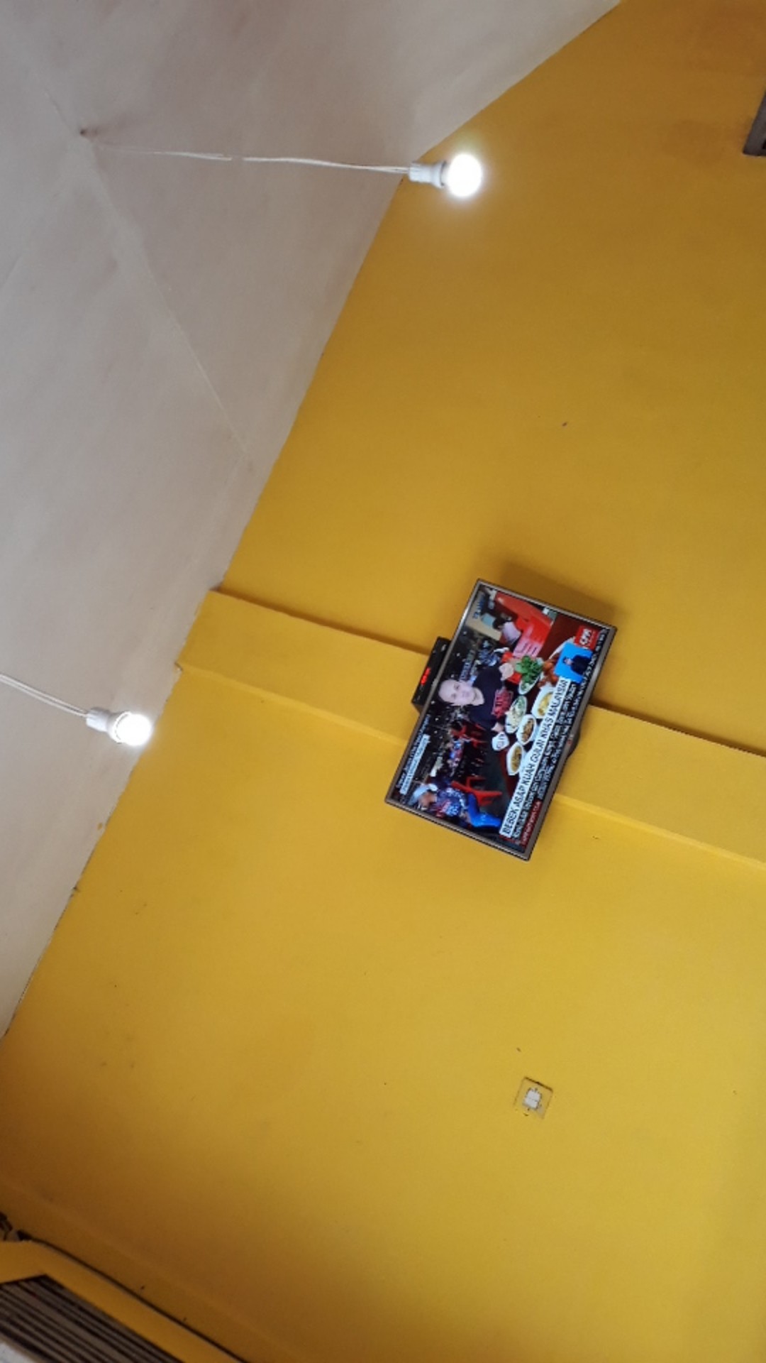 Pondrakarna Mint Green Kemeja Batik Pria Warna Hijau Pastel Batik Mega Mendung Bahan Katun