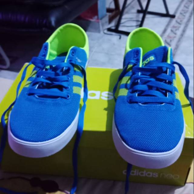 Proloved.....Sepatu ADIDAS NEO Easy Vulc...belum pernah di pakai baru buka kardus