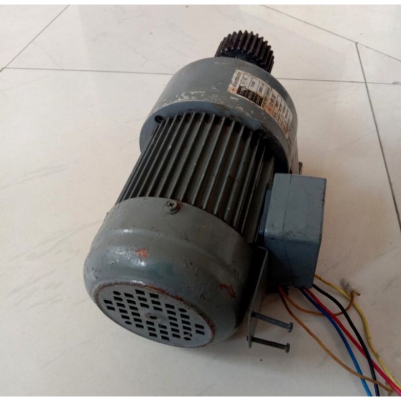 Induction Motor 220/240V 3Phase Ratio 1 : 100