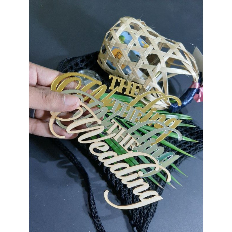 THE WEDDING SCRIPT HIASAN MAHAR BAHAN AKRILIK GOLD SILVER ROSEGOLD PUTIH HITAM
